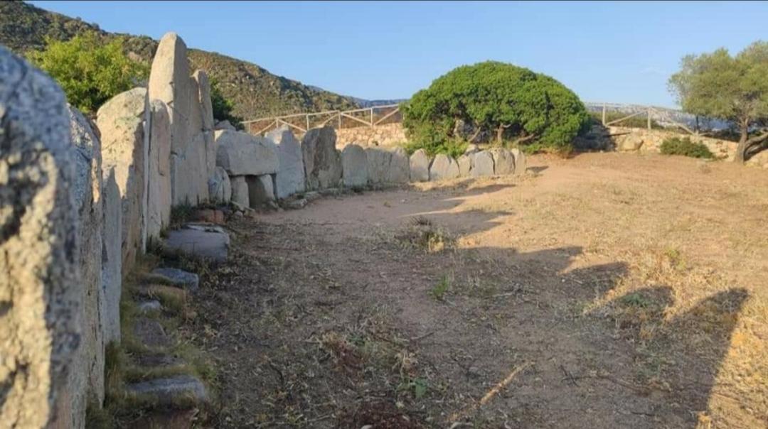 Sa Dommu 'E Su Coro Villa Triei Bagian luar foto